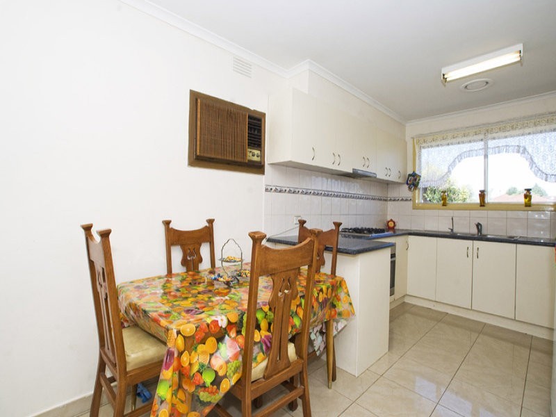 146 Casey Drive, Lalor VIC 3075