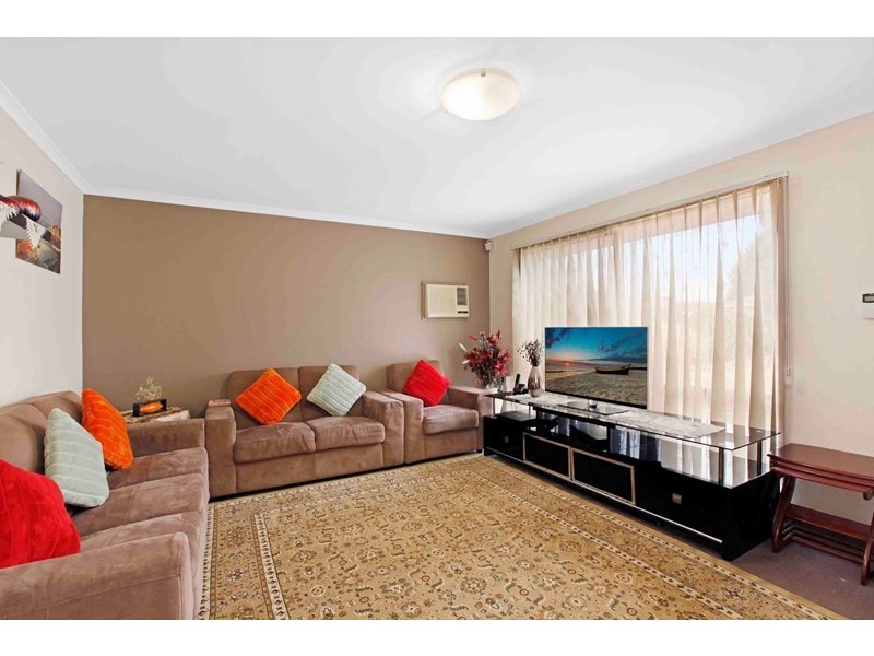 16 Lamina Avenue, Mill Park VIC 3082