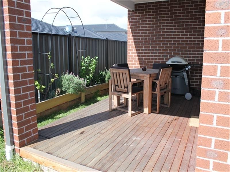 18 Creswick Drive, Wollert VIC 3750