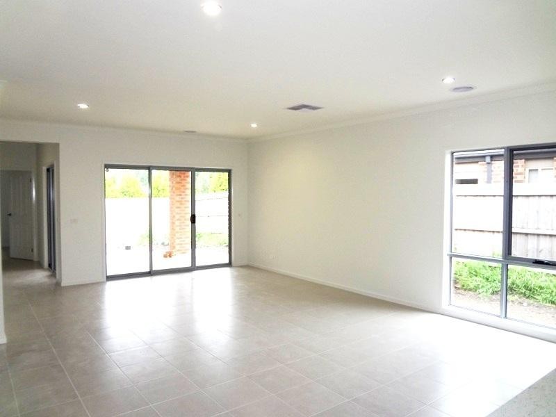 14 Trood Place, Epping VIC 3076