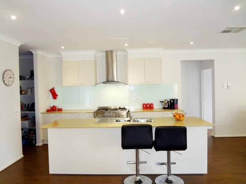 33 Evolve Esplanade, Wollert VIC 3750