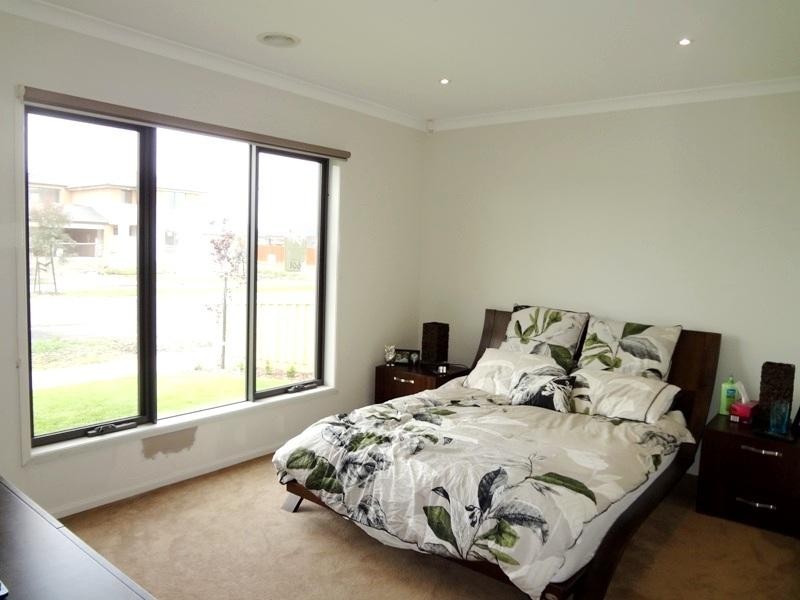 33 Evolve Esplanade, Wollert VIC 3750