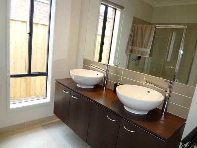 33 Evolve Esplanade, Wollert VIC 3750