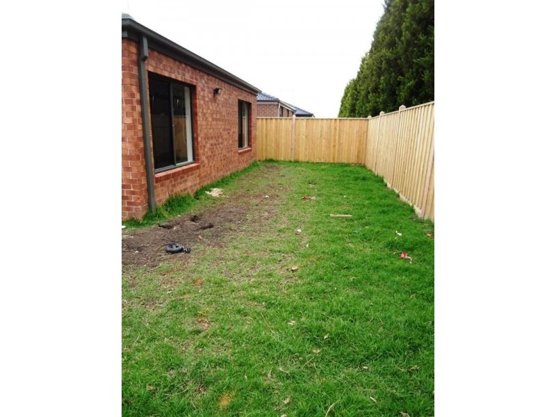 33 Evolve Esplanade, Wollert VIC 3750