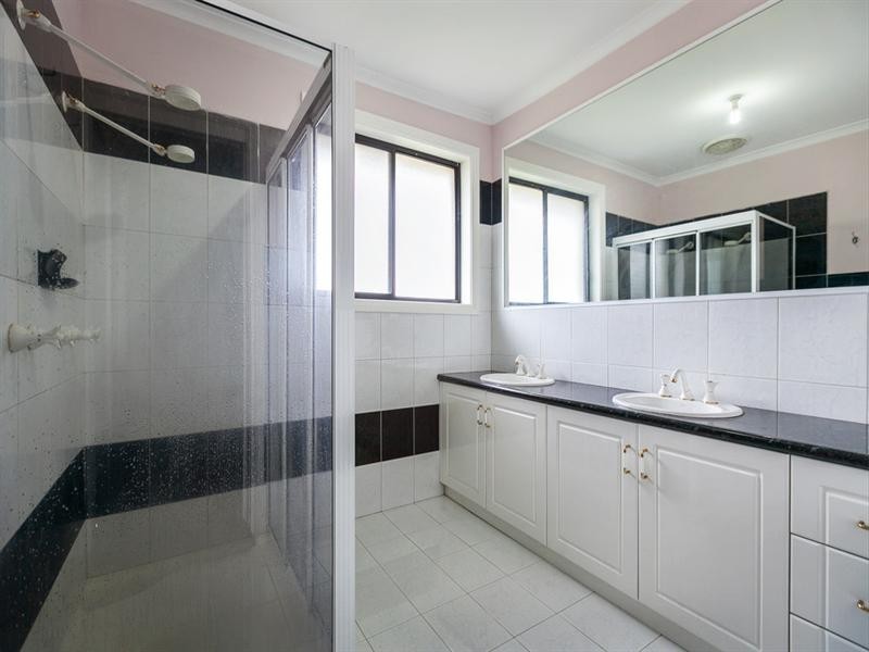 16 Globe Place, Epping VIC 3076