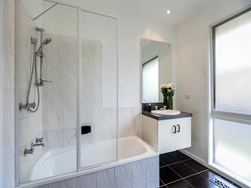 41 Stanley Jones Drive, South Morang VIC 3752