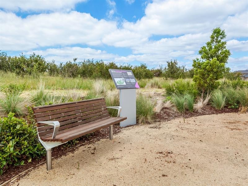 25 Keane Crescent, Lalor VIC 3075