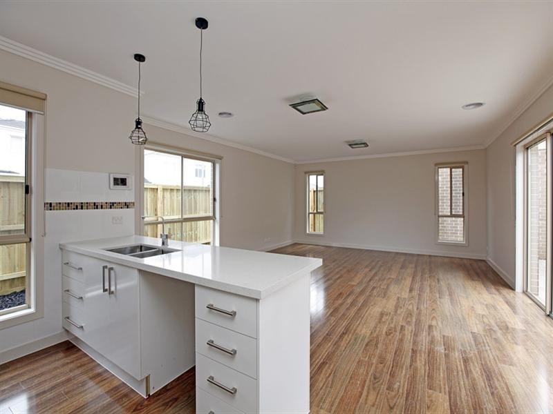 1 Lydgate Drive, Epping VIC 3076