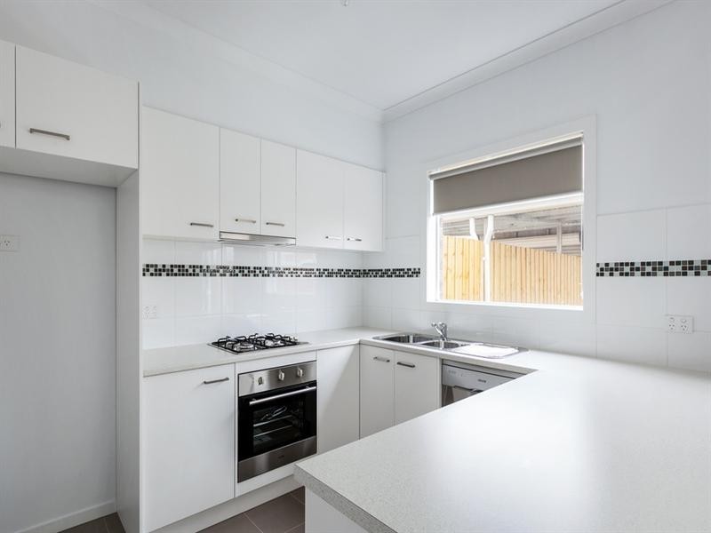 28 Oriano Street, Epping VIC 3076