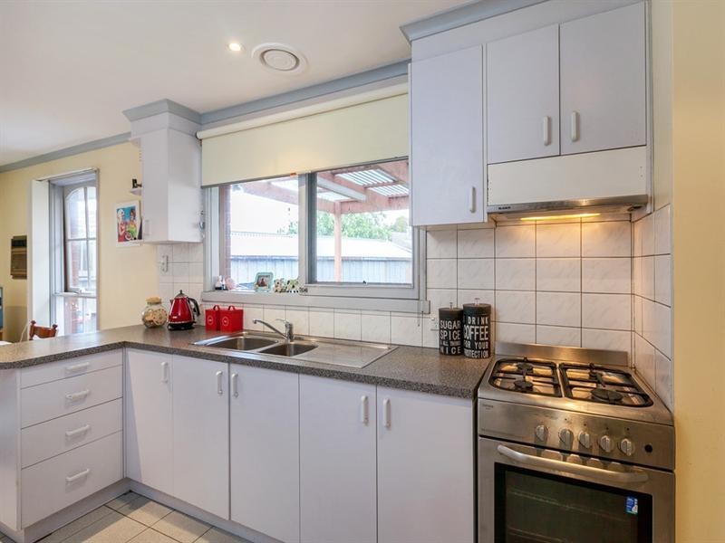 209 Darebin Drive, Lalor VIC 3075