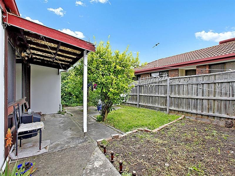 1/27 Derrick Street, Lalor VIC 3075