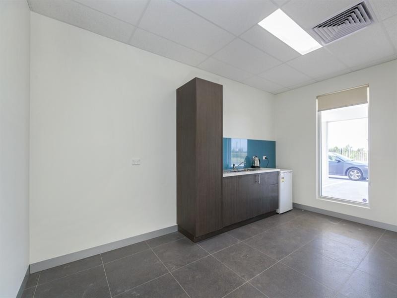 8 Yellowbox Drive, Craigieburn VIC 3064