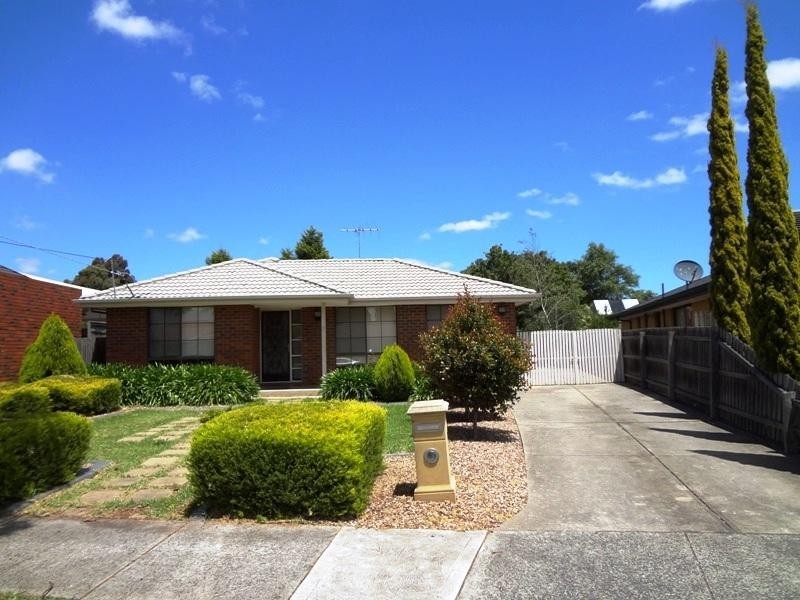 7 Lamina Avenue, Mill Park VIC 3082