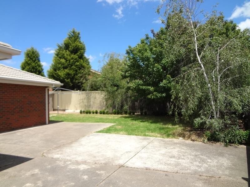 7 Lamina Avenue, Mill Park VIC 3082