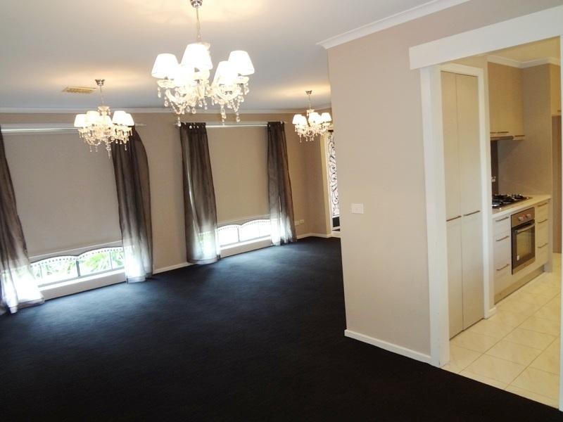 7 Lamina Avenue, Mill Park VIC 3082