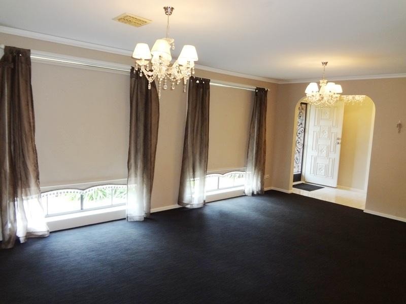 7 Lamina Avenue, Mill Park VIC 3082