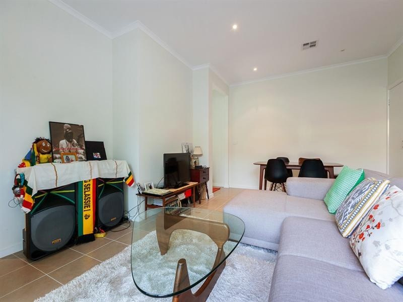 1/34 Willoughby Street, Reservoir VIC 3073