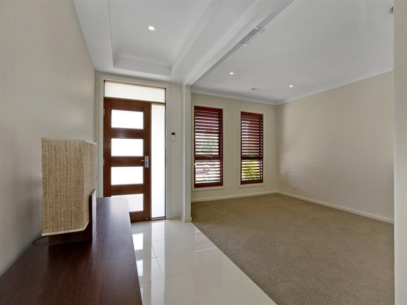 42 Le Page Run, South Morang VIC 3752