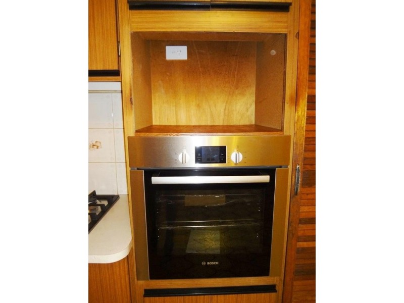 10 Brigette Court, Lalor VIC 3075