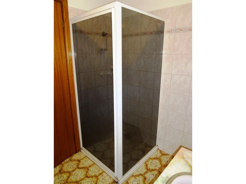 10 Brigette Court, Lalor VIC 3075