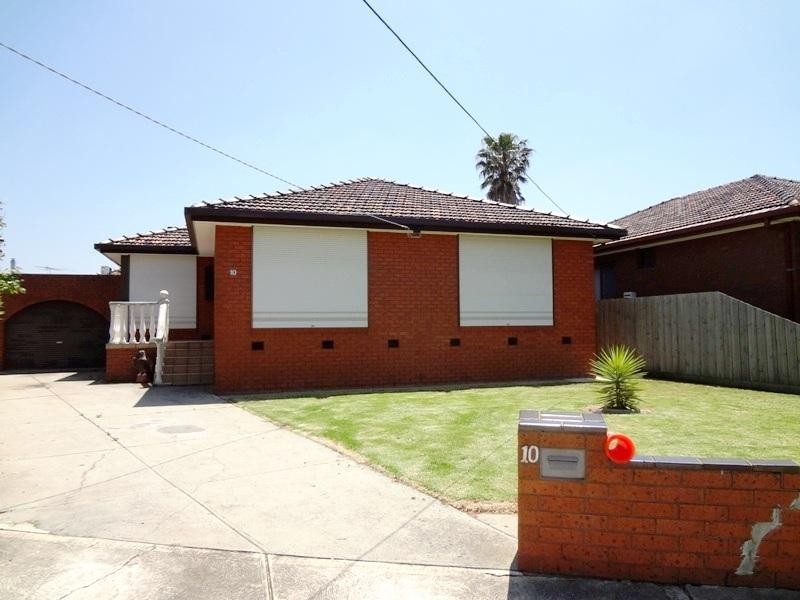 10 Brigette Court, Lalor VIC 3075