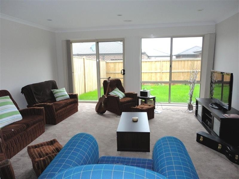 14 Peak Crescent, Doreen VIC 3754