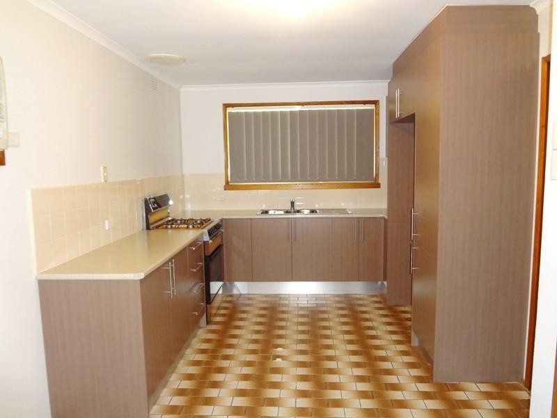 9 Magnolia Court, Lalor VIC 3075