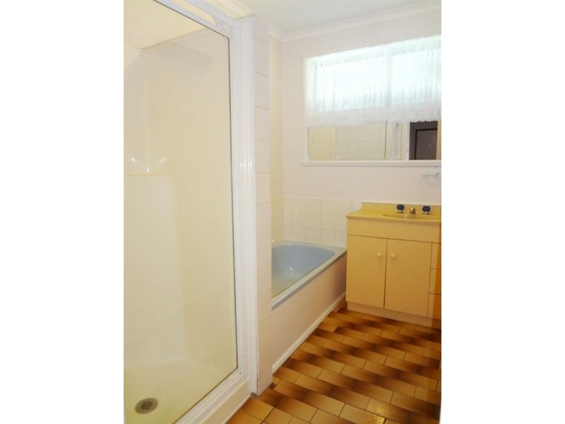 9 Magnolia Court, Lalor VIC 3075