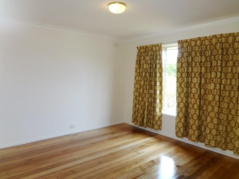 22 Dennis Street, Lalor VIC 3075