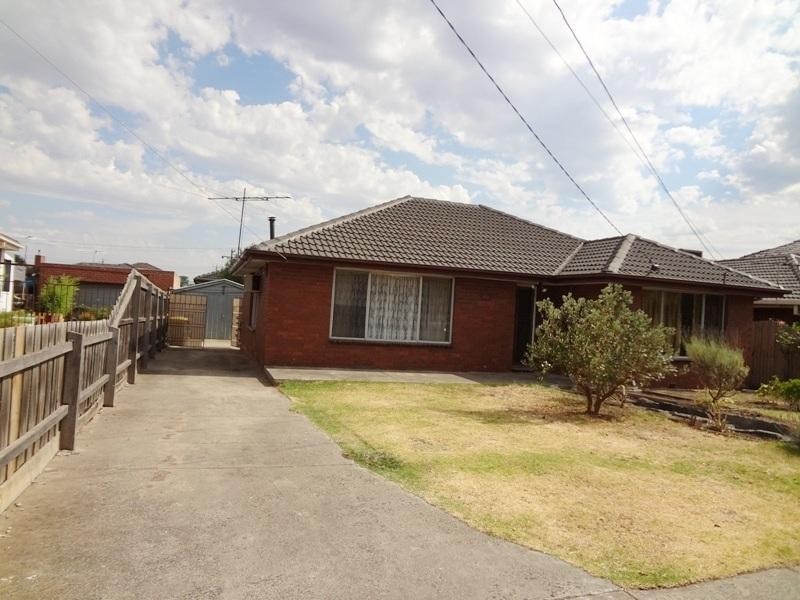 22 Dennis Street, Lalor VIC 3075