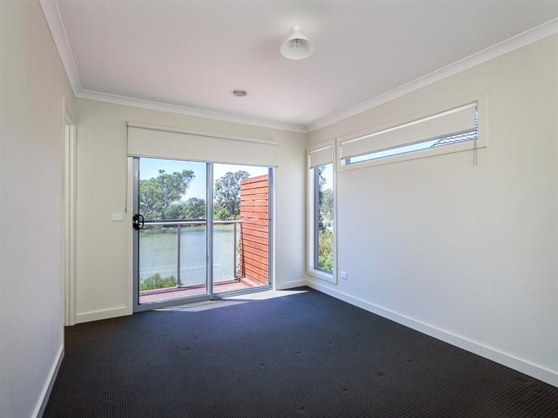 27 Shearwater Place, Mernda VIC 3754