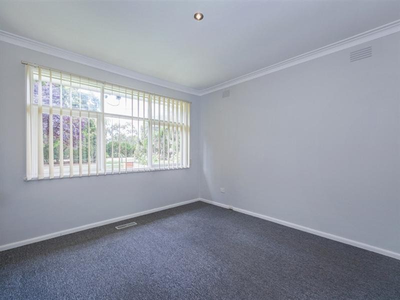 109 Alexander Avenue, Thomastown VIC 3074