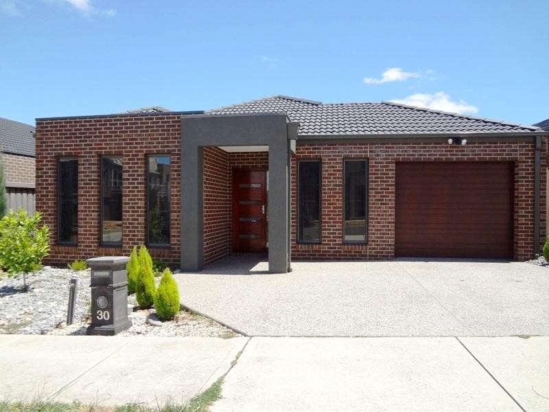 30 Alhambra Drive, Epping VIC 3076