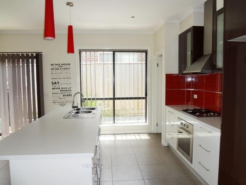 30 Alhambra Drive, Epping VIC 3076