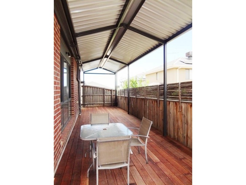 30 Alhambra Drive, Epping VIC 3076