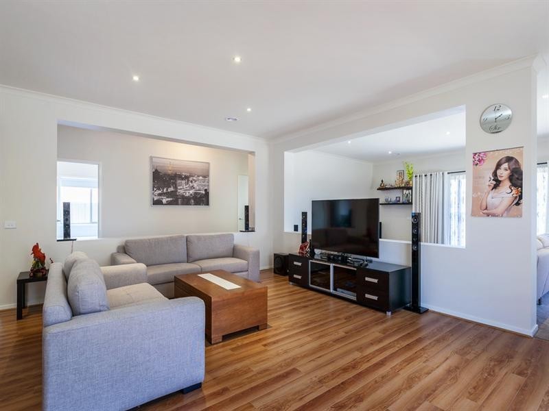 45 Pine Park Drive, Wollert VIC 3750