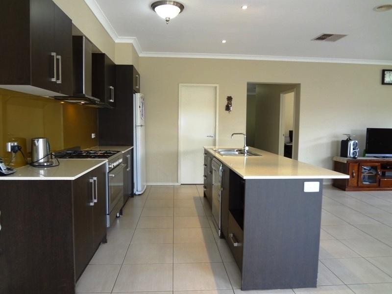 12 Kassandra Heights, Epping VIC 3076