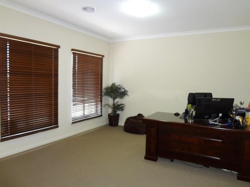 112 Lyndarum Drive, Epping VIC 3076