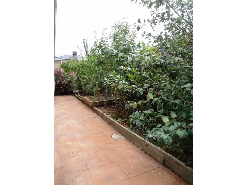 112 Lyndarum Drive, Epping VIC 3076