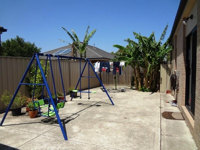 6 Cascade Crescent, Epping VIC 3076