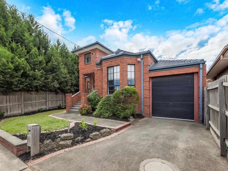 13 Lauren Court, Epping VIC 3076