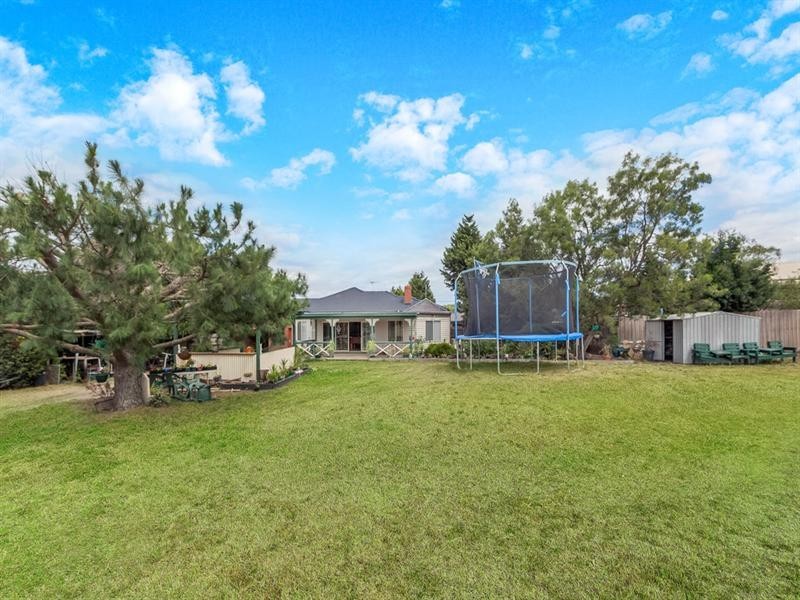 13 Lauren Court, Epping VIC 3076