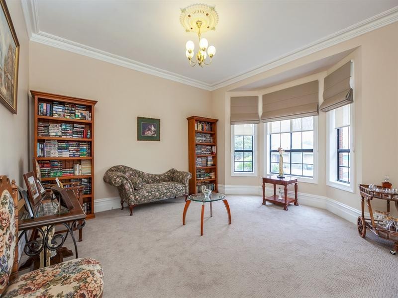 13 Lauren Court, Epping VIC 3076