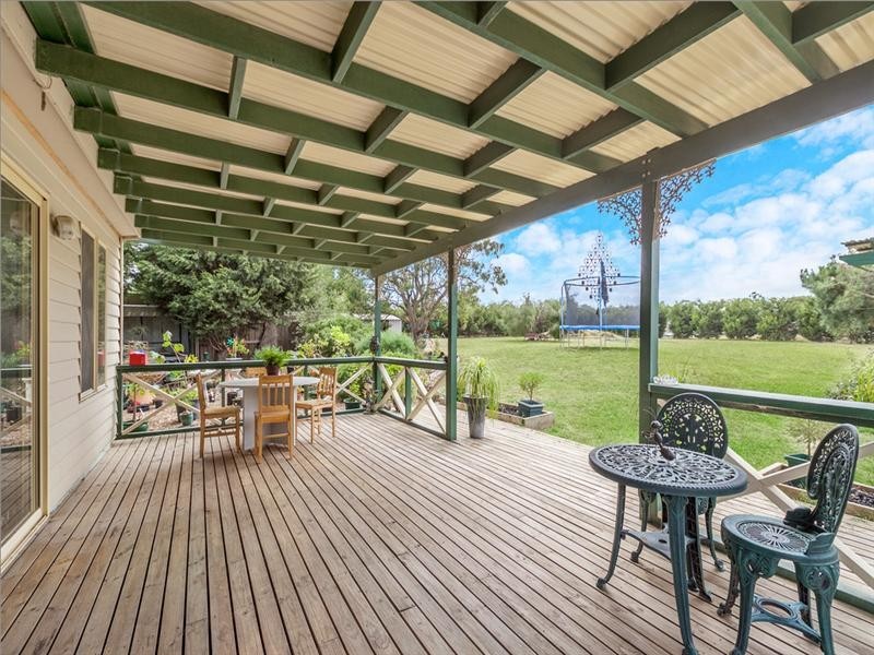 13 Lauren Court, Epping VIC 3076