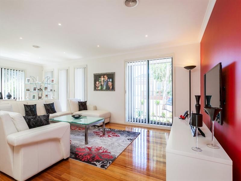 10 Coleraine Street, Epping VIC 3076