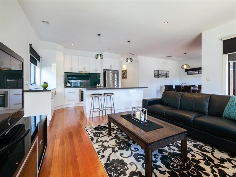 40 Stonegate Drive, Wollert VIC 3750