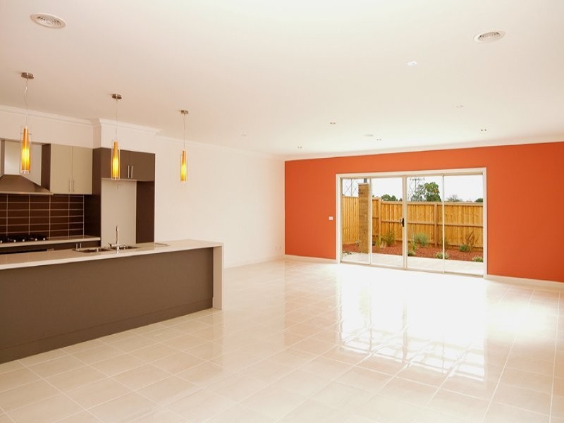 28 Cobb Street, South Morang VIC 3752