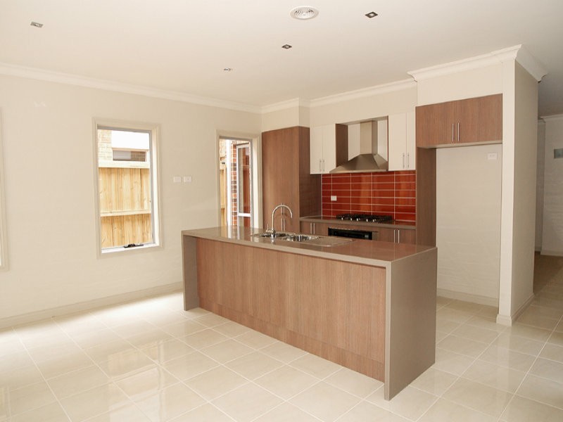 28 Cobb Street, South Morang VIC 3752