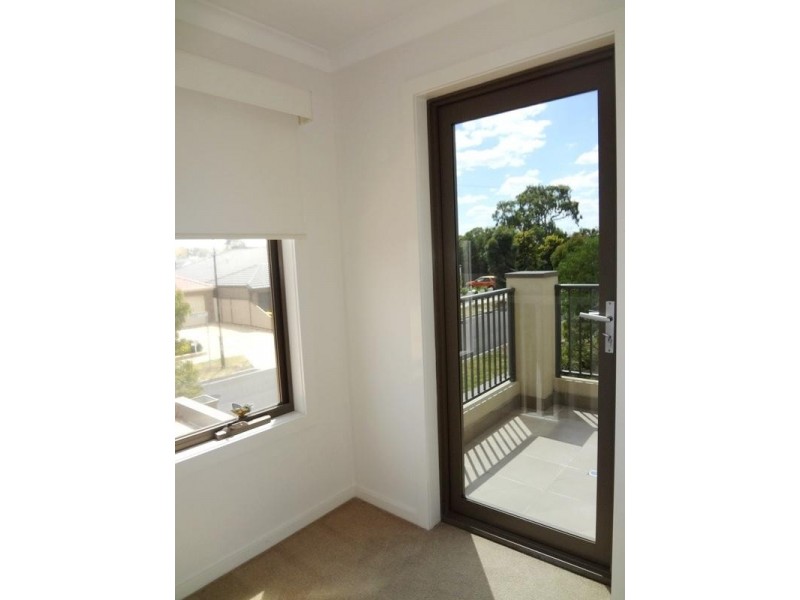 2 Prowse Walk, Epping VIC 3076