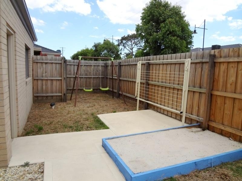 2 Prowse Walk, Epping VIC 3076